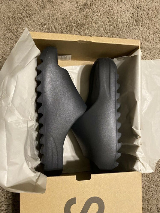 Yeezy Slide Onyx