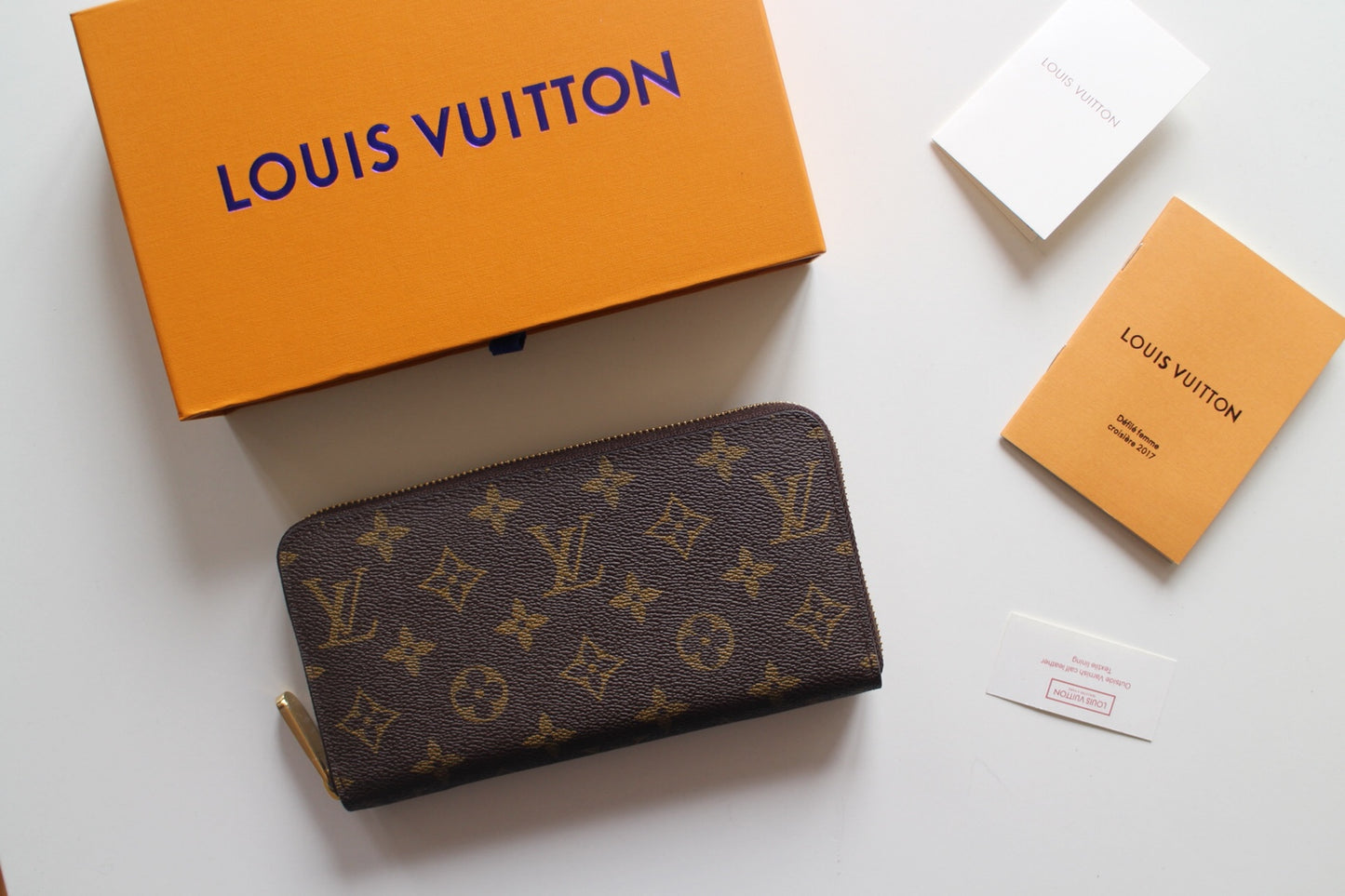 LV WALLET