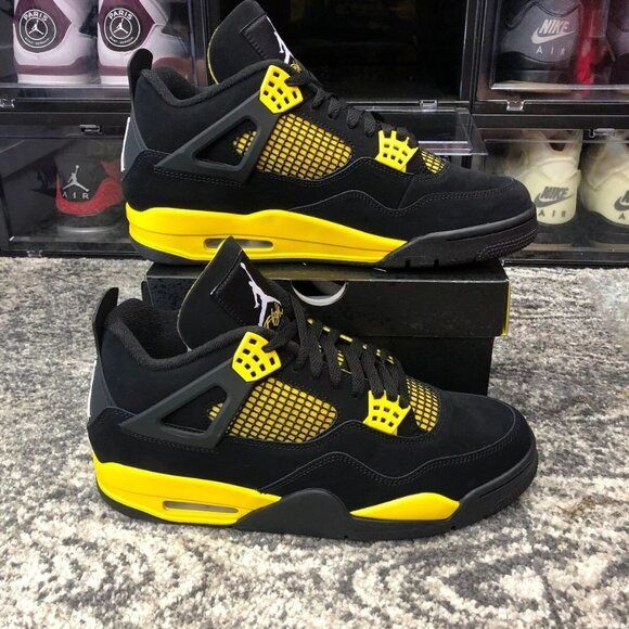 Air Jordan 4 Retro Thunder