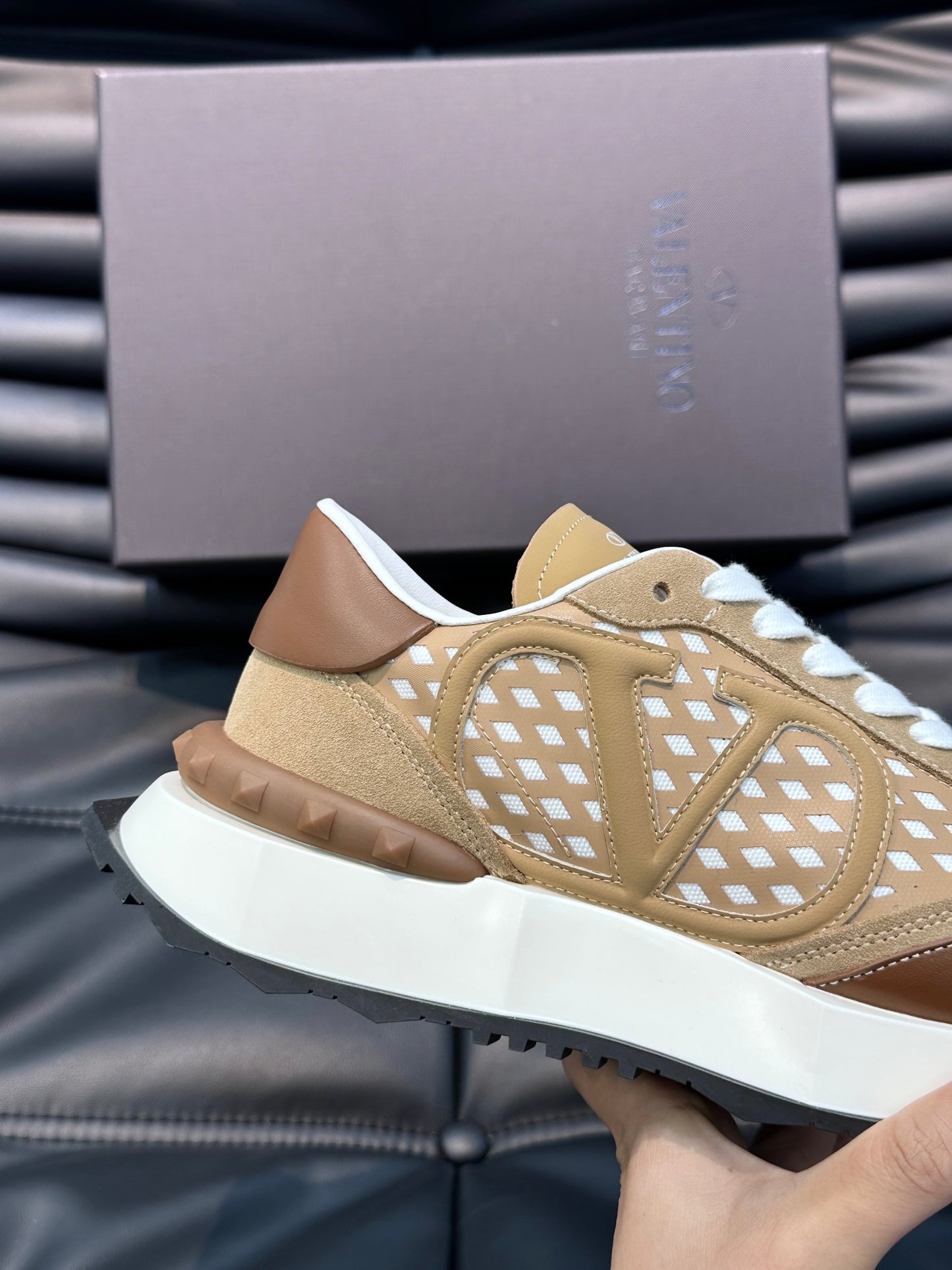 VALENTINO GARAVANI CLASSIC