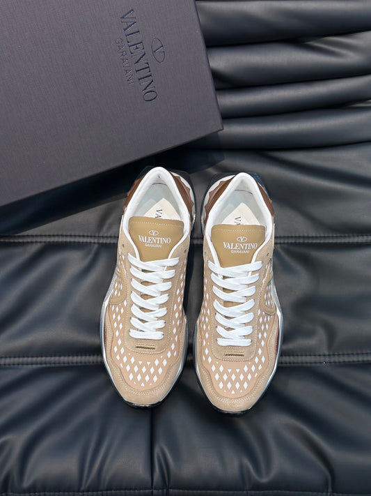 VALENTINO GARAVANI CLASSIC