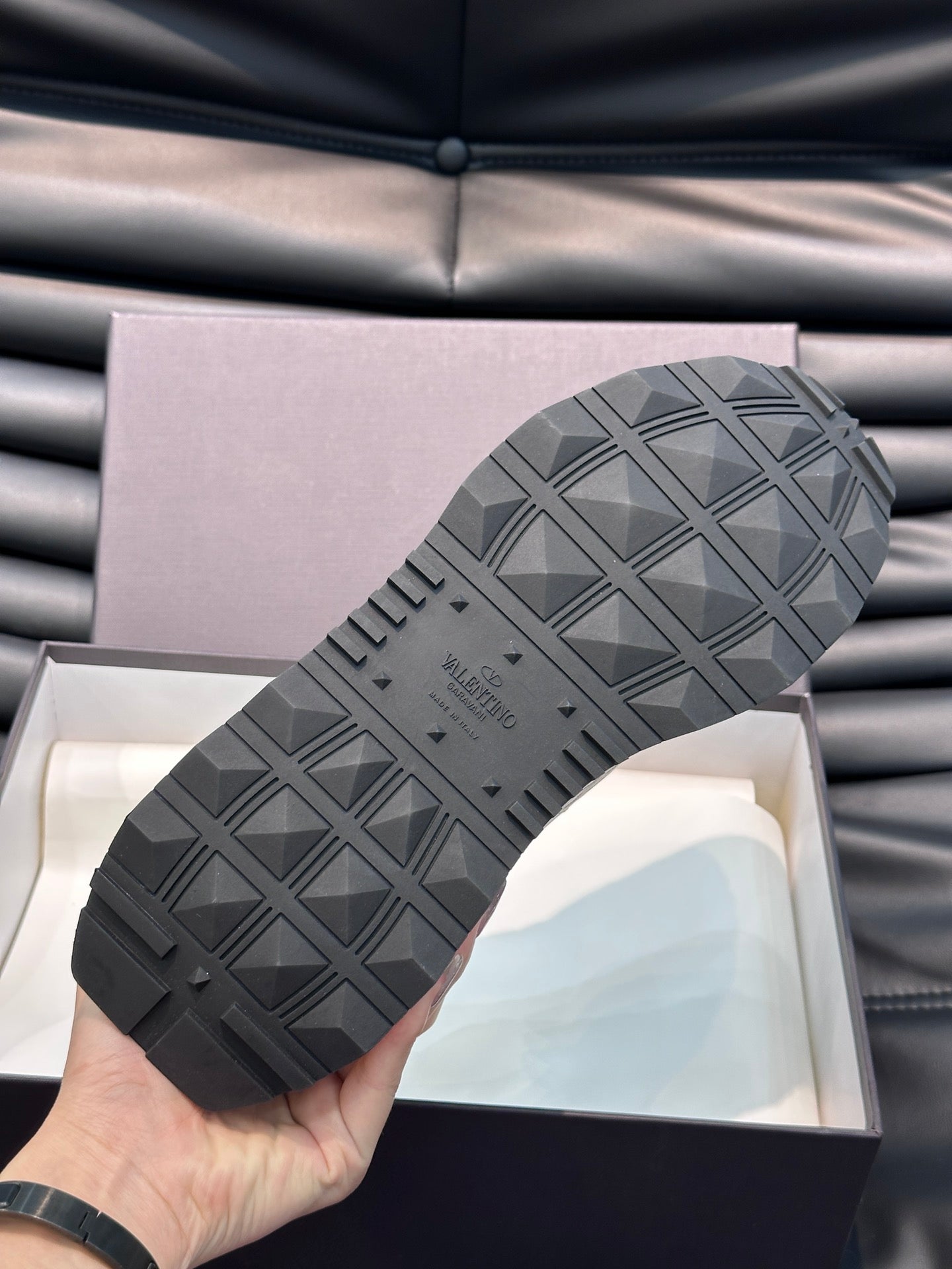 VALENTINO GARAVANI CLASSIC