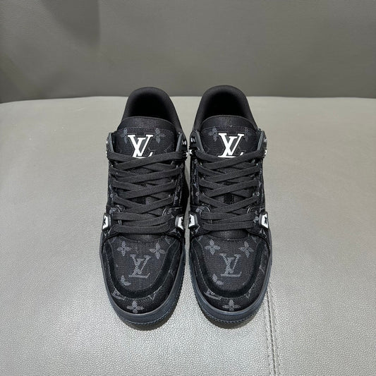 LV BLACK LIMITED EDITION