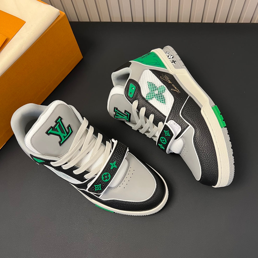 LV TRAINER LIMITED EDITION