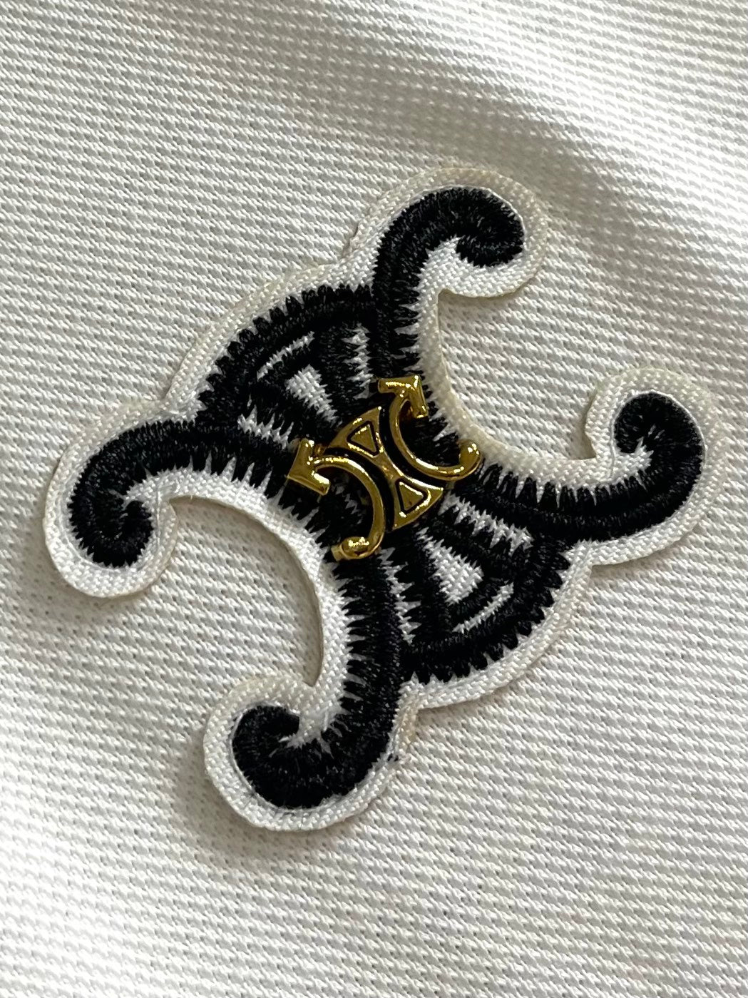 Nuevo polo Celine para hombres