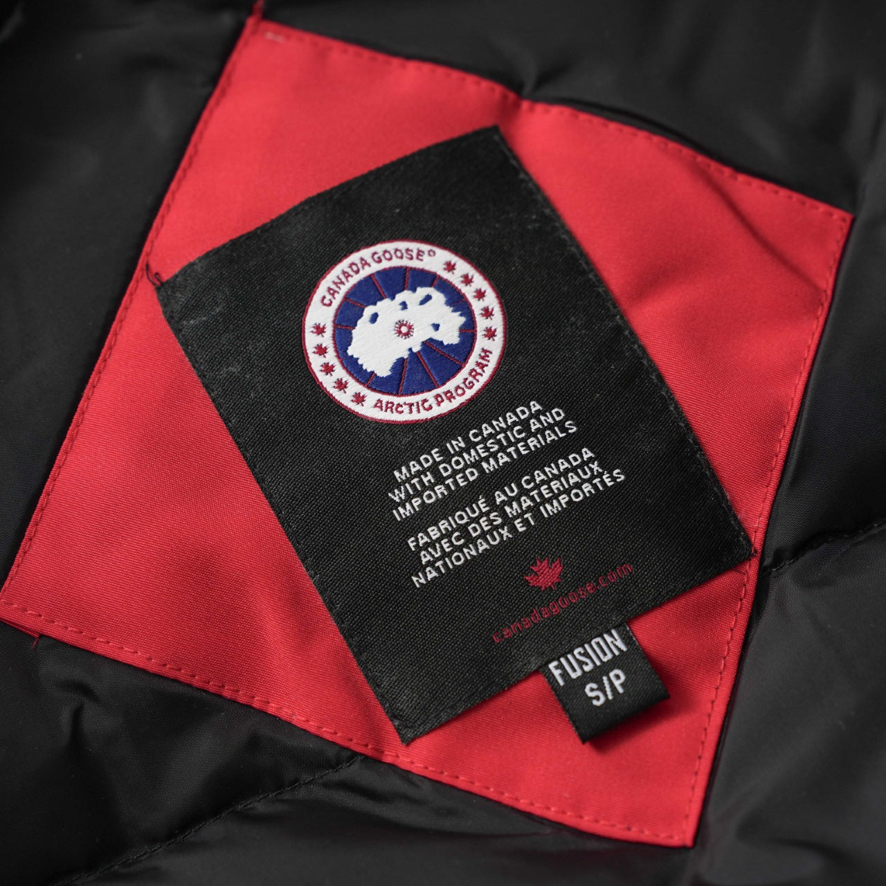CANADA GOOSE ROJO